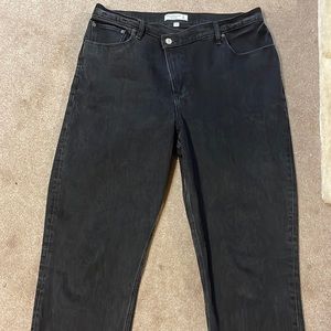 Abercrombie 90’s Straight Ultra High Rise Jeans- Black